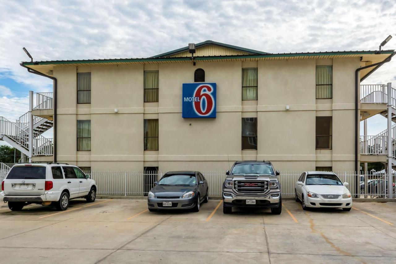 Motel 6-Lake Charles, La - Lake Charles On The Bayou מראה חיצוני תמונה
